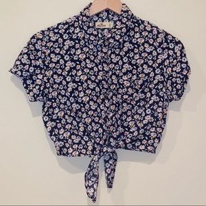 Hollister Floral Button Up Crop Top